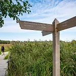 - Charmante An Der Seebruecke