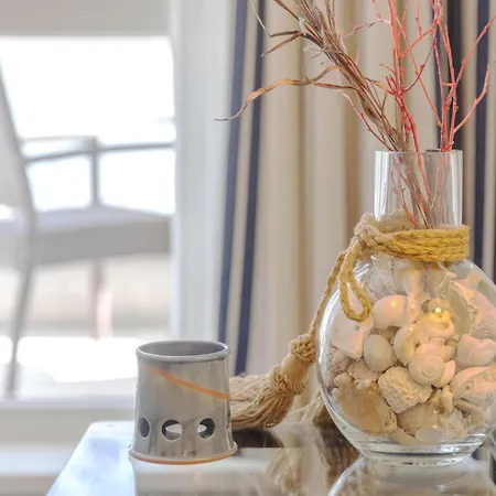 - Charmante An Der Seebruecke *